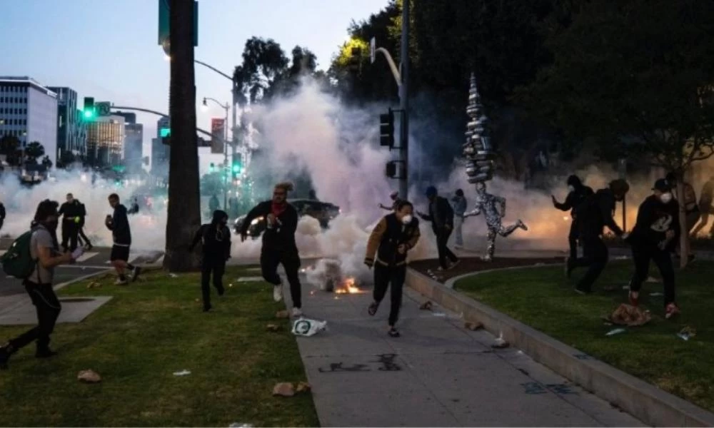 ΗΠΑ: Το αβέβαιο εκλογικό αποτέλεσμα ανοίγει τον ασκό του Αιόλου για νέες αναταραχές